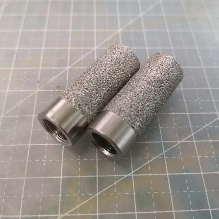 STEEL FILTER CARTRIDGE 14X18X45 10MICRON - View 1